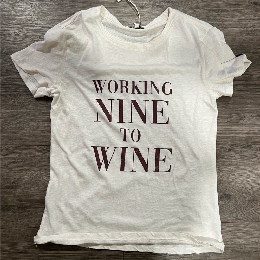 graphic tee